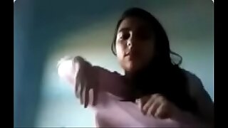 aircamxx.com-Indian Aunty webcam in nature'_s garb