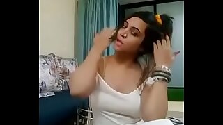 hot indian babe dance for webcam