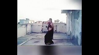 Indian girl sexy dance