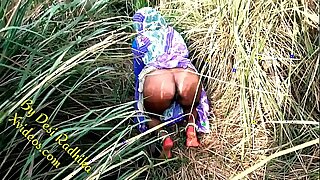 देसी भाभी की जंगल मे चुदाई हिन्दी मे अश्लील