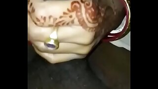 Desi wife sucking lund
